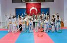 Kemer Belediye karate takımı kuşak atladı