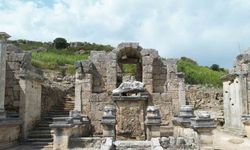 Perge’deki Kestros Çeşmesi, 1800 yıl aradan sonra suyla buluşacak