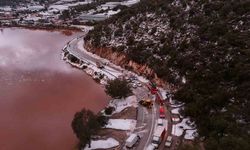 Demre'de etkili olan dolu yağışında seralar zarar gördü