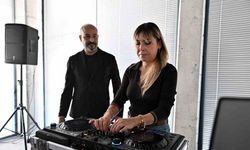 Muratpaşa Belediyesi genç DJ'ler yetiştiriyor