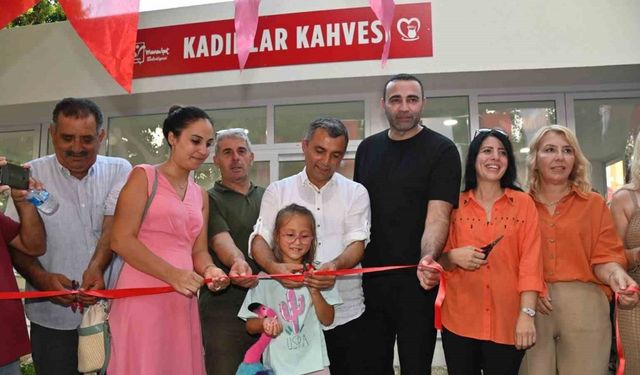 Manavgat Belediyesi kadınlar kahvehanesi açıldı