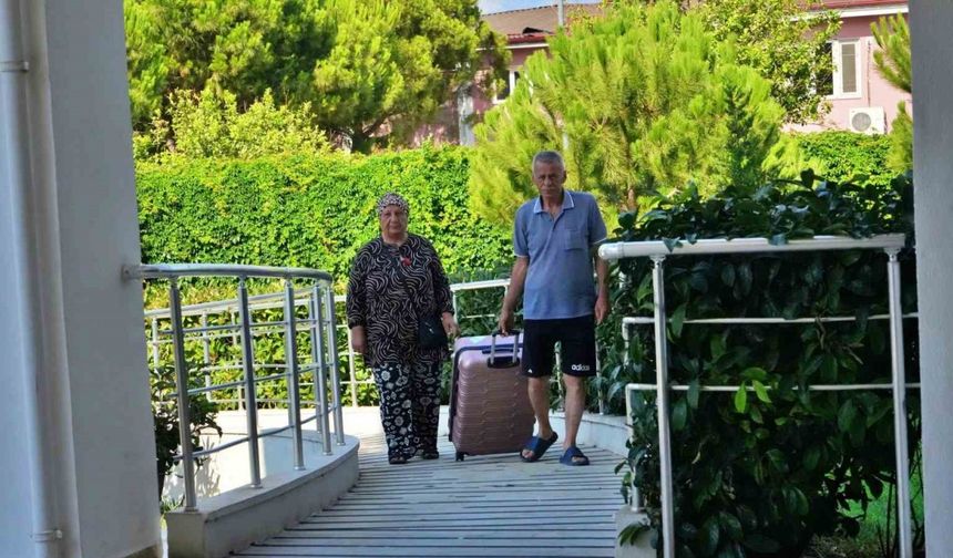 Emeklilerin Antalya’daki KYK yurtlarında  tatil yapmaya başladı