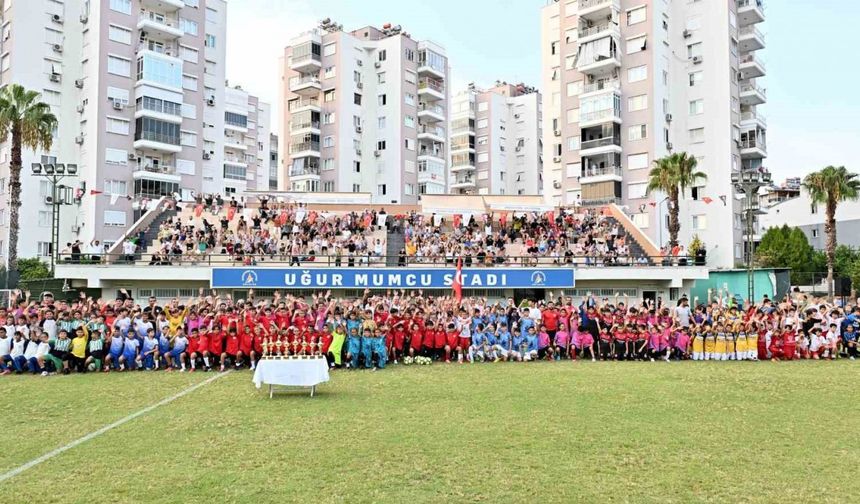 Muratpaşa Belediye Başkanı Ümit Uysal: ‘Muhteşem zafer bize ilham kaynağı’