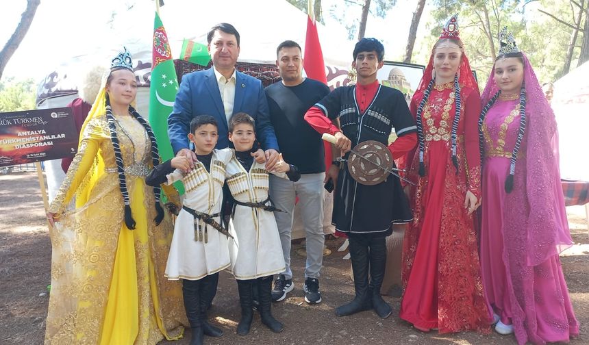 AKATÜB 3. Uluslararası Antalya Yörük Türkmen Festivali'ne katıldı