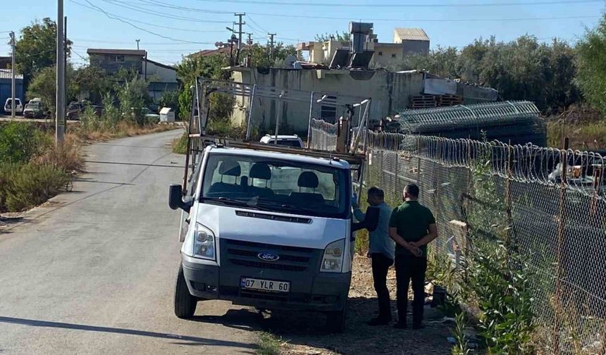 Eski çalıştığı iş yerinden kamyoneti aldı, 90 kilometrelik gece turu yapıp tekrar geri bıraktı