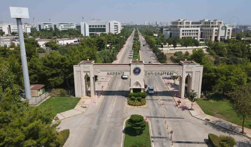 Akdeniz Üniversitesi URAP sıralamasında yükseldi